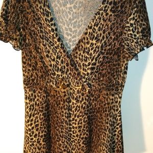 Animal print with buckle in front